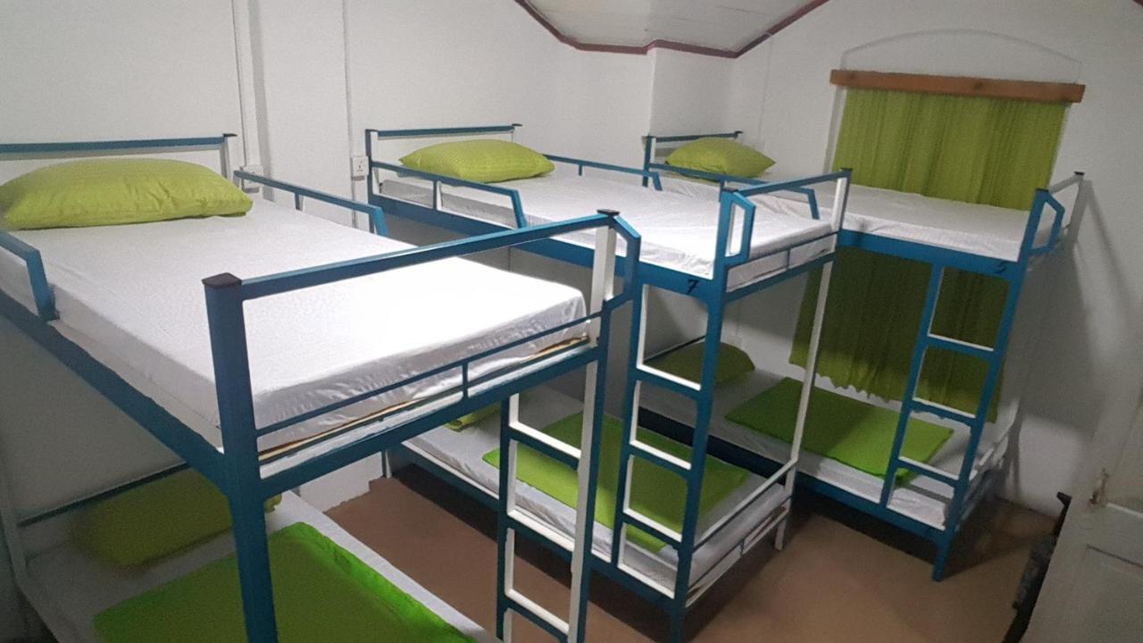 Leisure Nest Hostel Nuwara Eliya Exteriör bild